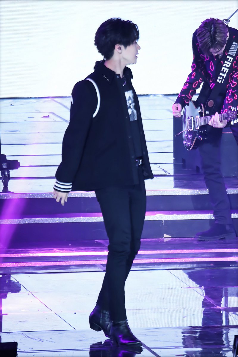 BitterSweet_NF's tweet photo. 200108 
GAONCHART MUSIC AWARDS

#엔플라잉 #NFlying
#이승협  #승짱 #LeeSeunghyub https://t.co/o04h8FuVjy