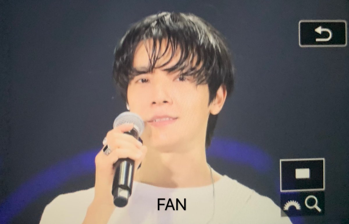 fan.photogallery tweet media