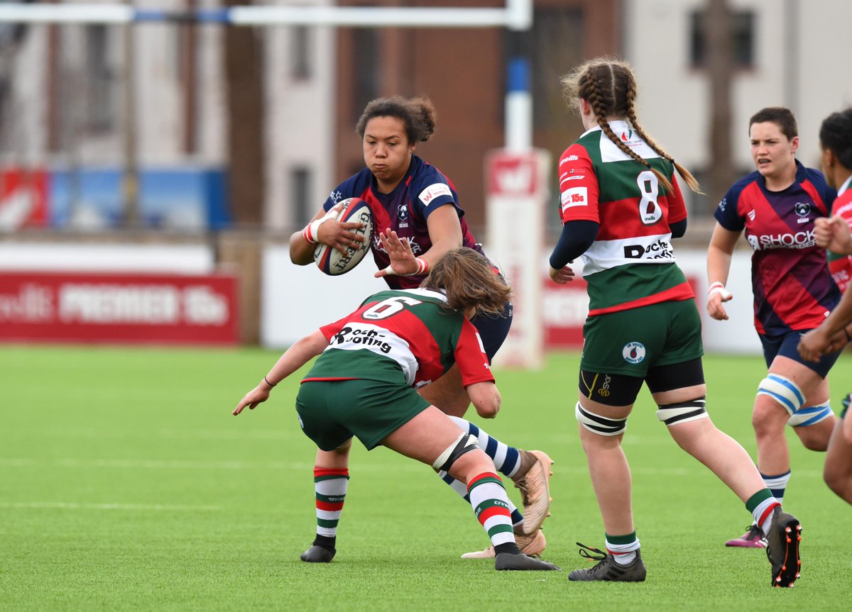 BristolBearsW's tweet photo. Play is back underway at Shaftesbury Park. 

UP THE BEARS!

🐻 21-0 🌹

#BRIvFIR https://t.co/XvlcR9TtAR