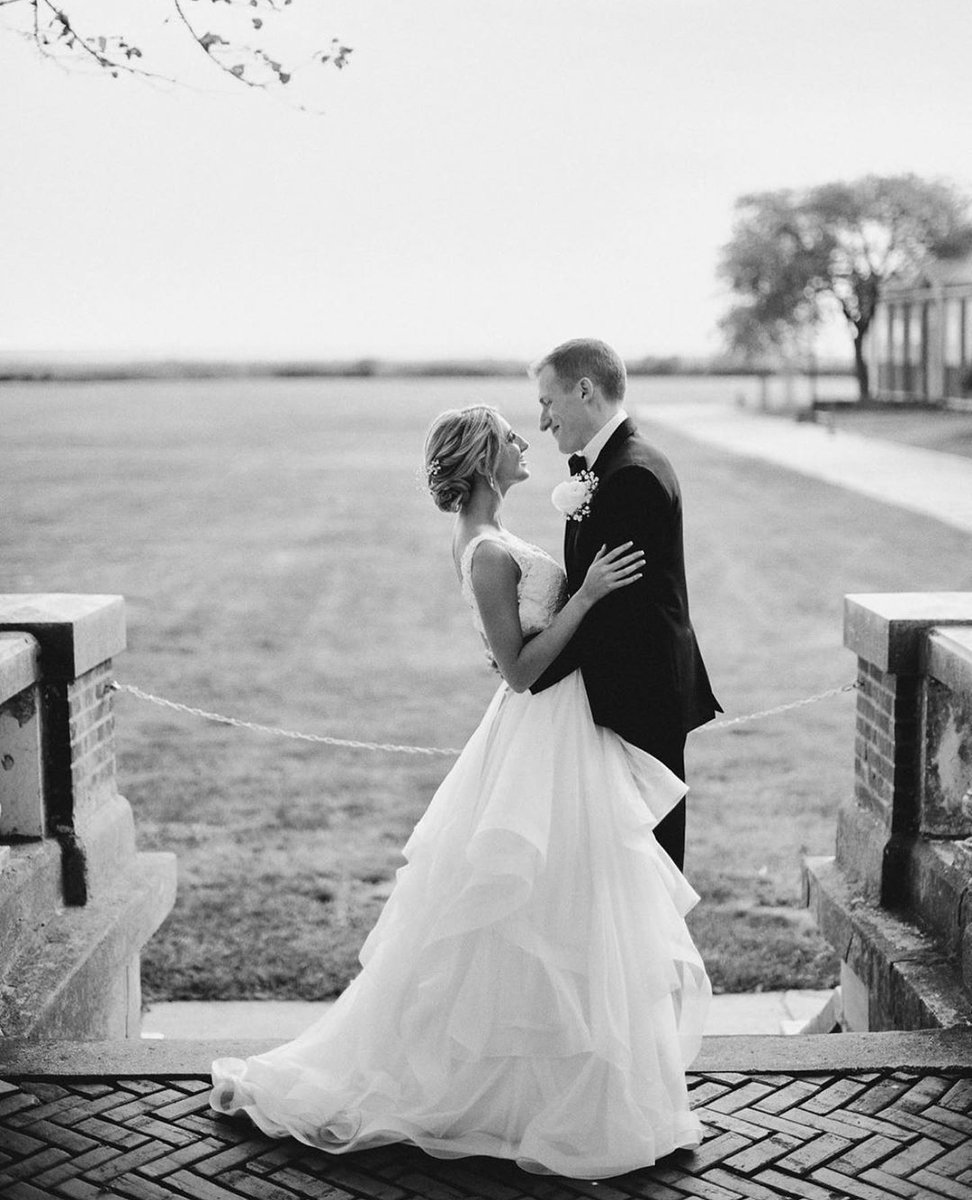 Paloma_Blanca's tweet photo. Dalia & Dan's wedding takes romance to a whole new level! Congratulations you two! 💕
#style4798 https://t.co/yKyVdfep9q