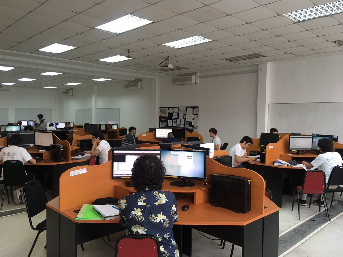 IMFDChile's tweet image. 👩🏻💻👨🏼💻 Estamos en la final nacional 2019 de la @OCI_Chile, la Olimpiada Chilena de Informática, que se realiza hoy de forma simultánea en Santiago y Concepción, en la @usantamaria y la @udeconcepcion respectivamente. Un total de 40 estudiantes secundarios son parte de esta final.