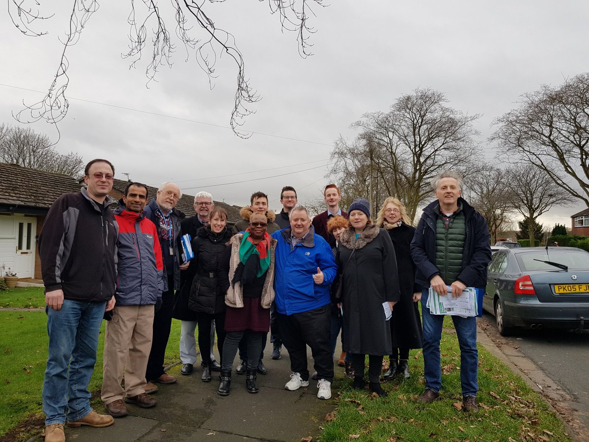 TraffordBlue's tweet photo. Out for @brooklandschris @seananstee @TimperleyWard @Stephen_Woods @StMarysRob @villagewardlb @Tom_maxwell02 @Dave4HaleBarns @villageward @AltrinchamSKZhi and many new activist. @Conservatives #WorkingAllYear. https://t.co/1qoUD1dP4E