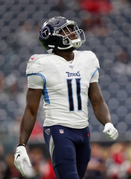 Seb_MTL71's tweet photo. #Titans game day predictions, January 1️⃣1️⃣
Going to be a battle in Baltimore but Lamar and the Ravens will prove to be too much
Halftime score: Ravens 20, #Titans 6
Final score: Ravens 33, #Titans 20
Prove me wrong boys!! #TitanUp #ForTheBoy #69 #DoItForMatt https://t.co/3iC9ImGeX6