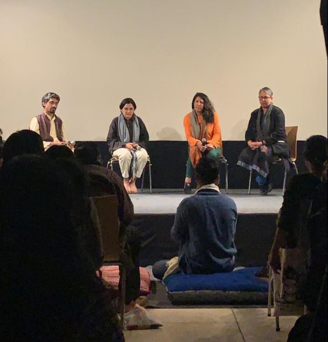 ZubaanBooks's tweet photo. At the close of the first day of our #PerformanceAsResistance showcase, performers discuss how patriarchy and beauty standards affect people of all genders, about ‘forum theatre’ + community building through performance in contexts of #sexualviolence.
#ExitImpunity #EnterJustice https://t.co/ZtNjVZ9sef