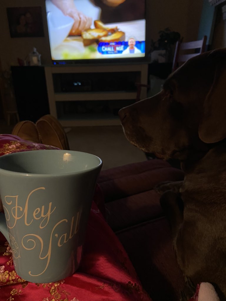 lisasteele47's tweet image. Brrr...it’s #socold today! Abby and I are up, watching @inagarten on @FoodNetwork and trying to keep warm. Thank goodness for hot coffee!