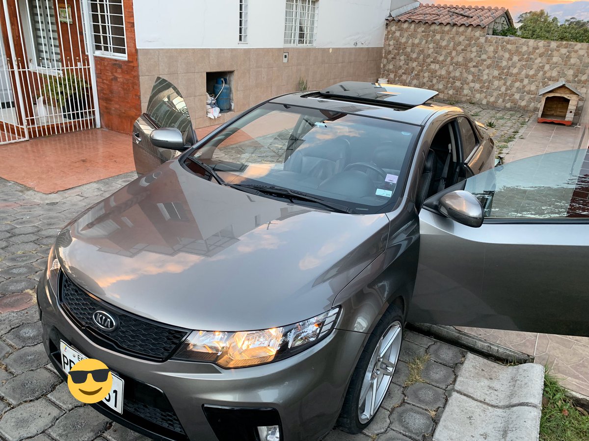 JUNITORlindo's tweet photo. Oportunidad !!!! está en promoción #kiaceratokoup #ventaautomovil $16000,00. Informes por interno 🚙 https://t.co/1rp1QpXAIz