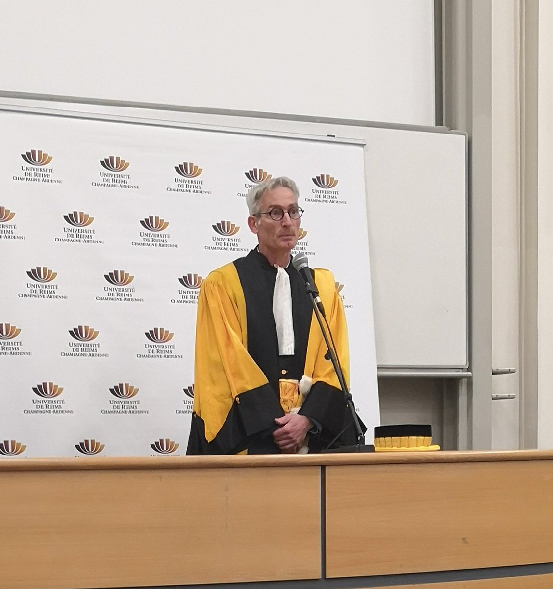 universitereims's tweet photo. Excellence, humanisme et solidarité, maitres mots des formations à l'@universitereims #doyen #piantoni https://t.co/5aOBgLwLjm