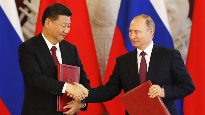 HKGTranslator's tweet photo. 🇷🇺#Putin: Getting your candidate elected in a foreign country isn't as easy as it looks right?😁
🇨🇳#XiJinping: 🙄
#蔡英文加油 #LetsWin2020 #台灣要贏 #TaiwanElection #台灣選舉 #FightForFreedom https://t.co/xJK5NnDGXa