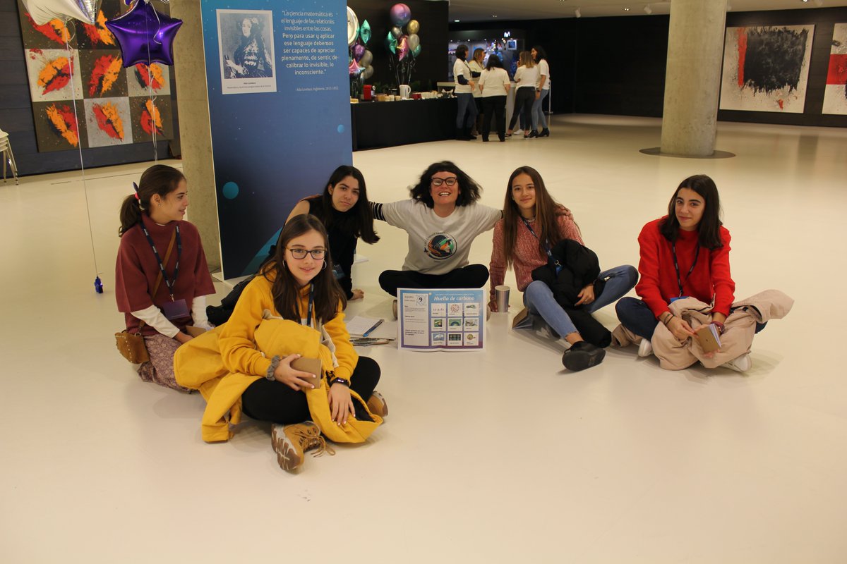 Ada Lovelace, Marie Curie, Valentina Tereshkova y Grace Murray Hopper han acompañado a las 60 chicas que han participado en #GirlsTech20.

Todas ellas han aplicado la #IA al reto de la sostenibilidad y lo han hecho con muy buena nota 💪🏼.