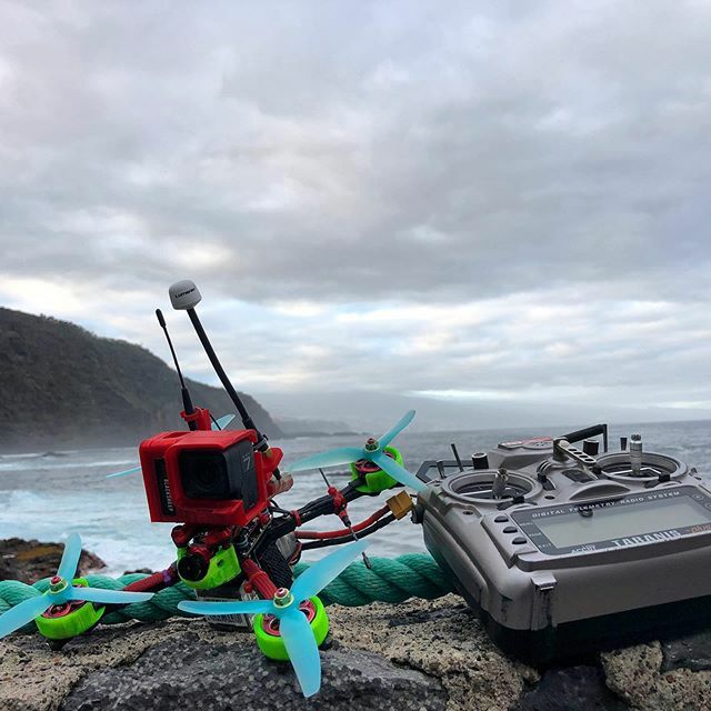 Noacopter's tweet photo. Un poco nublado 🌥☁️
#longrangequad #dronelife #fpvtenerife #fpvtenerifeteam #tenerife #dronestagram #goprohero7 #yosegonfpv #noacopter #tattulipos #funflylipos #tmotorlf40 #hqprops #fpvdrone #droneron #fpvmagazine #droneron #ethix #watermelonS3 #cadd… https://t.co/3taypalPi4 https://t.co/breTjVjCG1