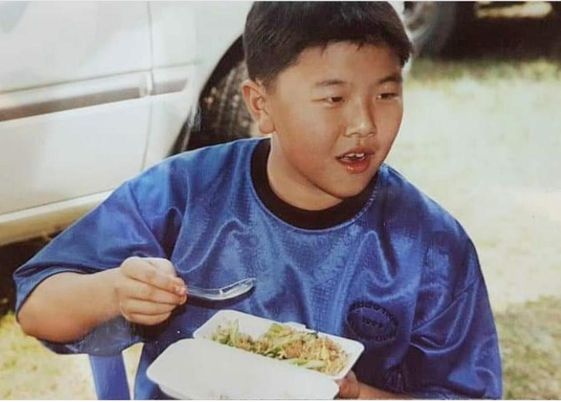 master_siomao's tweet photo. My crushie P'Chao! 😂😂😂
You were so cute back then now you're all handsome and appealing

#chao_ctn #ChaoMao 
Igs chao_ctn 
Happy Children's day! https://t.co/p8haH7TaGh