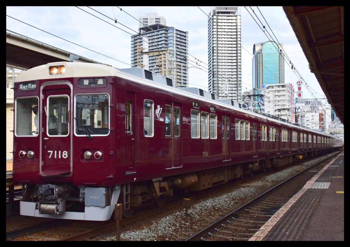 SNOOPY1T0K4's tweet photo. 7000系未更新車7018f いい記録になりました👍 #阪急電鉄 #阪急電車 #7018f https://t.co/WYDKVK8sky