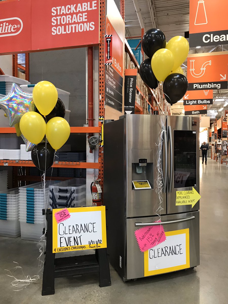 jenscott_30's tweet photo. Driving Clearance this weekend! #letsdothis! #sellthrough #moveitonout @Mike_Attar @tara43884987 @Hathaway101315 @Jerome10947155 @lisa_deady https://t.co/Twt6oLilAG