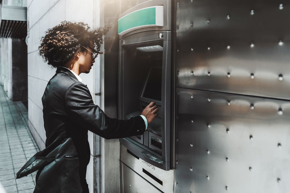 KVanderhoydonk's tweet photo. Are Brick-and-Mortar Banks Missing The Millennial Boat? Bigger question: is anyone missing the millennial boat? Finally, an answer based on data. @valuegraphics_ explains in this article for @PSFK https://t.co/GJSNfM4PK5 #postdemographic #garyveechallenge #segmentation https://t.co/eznAOSrWV4