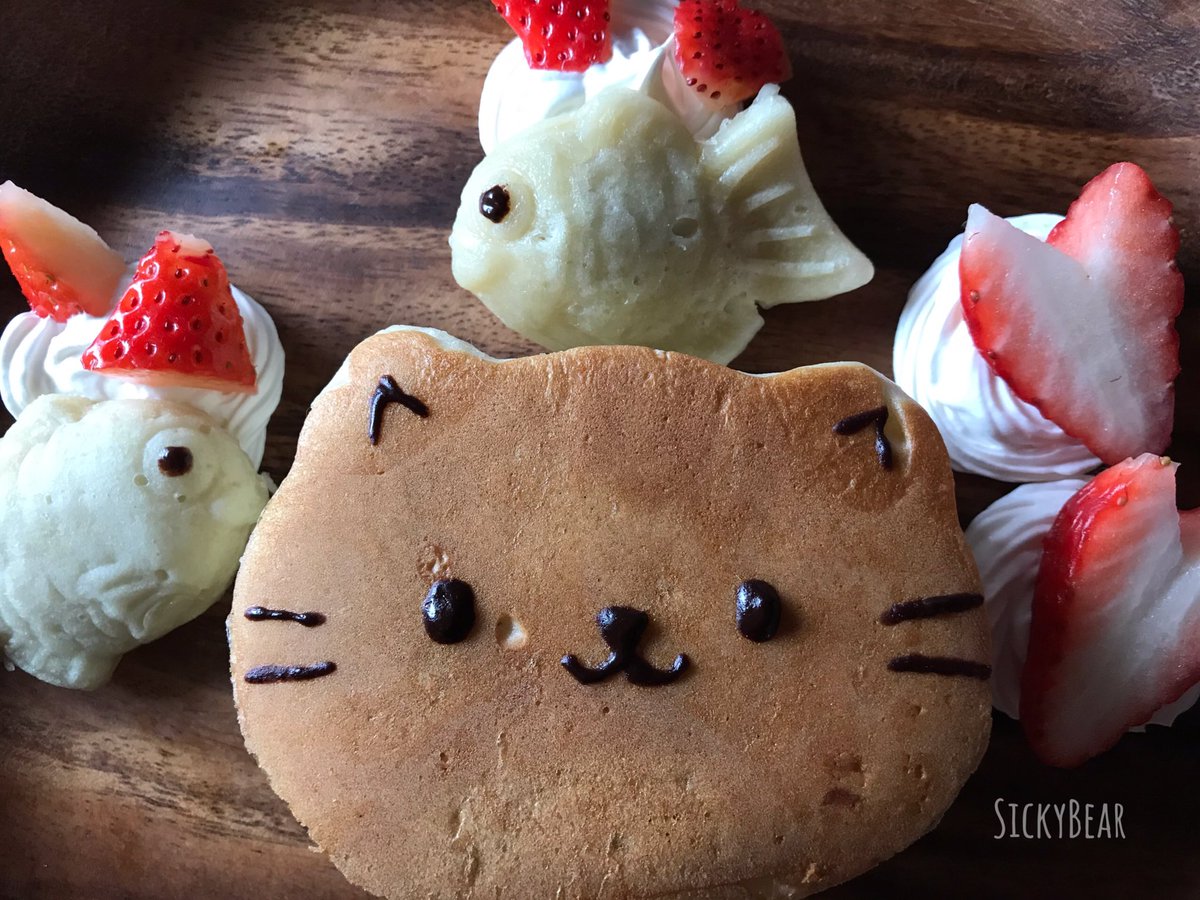 sickybear's tweet photo. สวัสดีคืนวันเด็กปีหนู🐭
เช้านี้กินแพนเค้ก ตรงตัวปลาน้อย ๆ ใช้พิมพ์จากร้านร้อยเยนเข้าไมโครเวฟสีเลยอ่อน ๆ ค่ะ กินกับวิปนมถั่วเหลือง+🍓
กลางวันกินเห็ดไมตาเกะกับเห็ดเข็มทองผัดพริกแกง / กะหล่ำม่วง+🥕+ผักโขมผัดน้ำมันงา / ต้มจืดหัวไชเท้า🥕
💕✨คืนนี้นอนหลับฝันดีนะคะ✨💕
#sickybearff https://t.co/EhWuhiuIgl