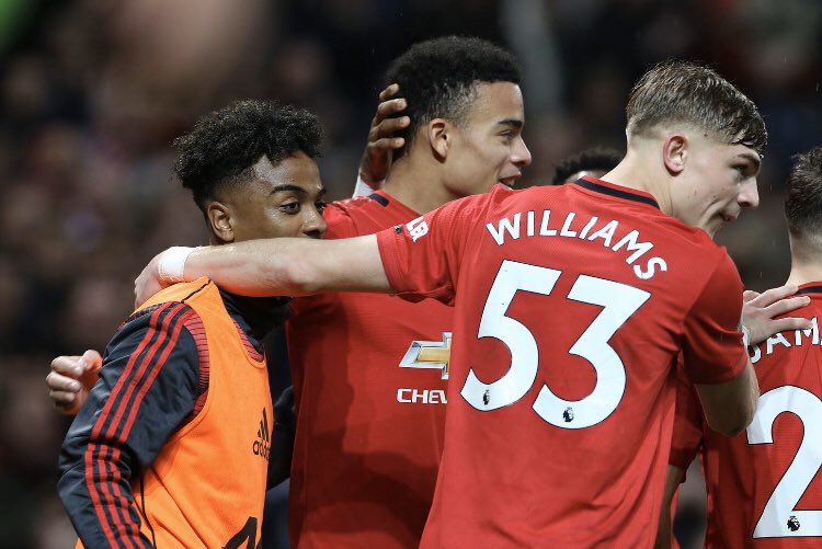 StatmanDave's tweet photo. Brandon Williams among Man Utd players vs. Norwich City:
2nd most final third passes (26)
most interceptions (5)
2nd most tackles won (3)
2nd most take-ons (3)
most blocked crosses (2)
Impressive. πππ https://t.co/TRji7N5tOB