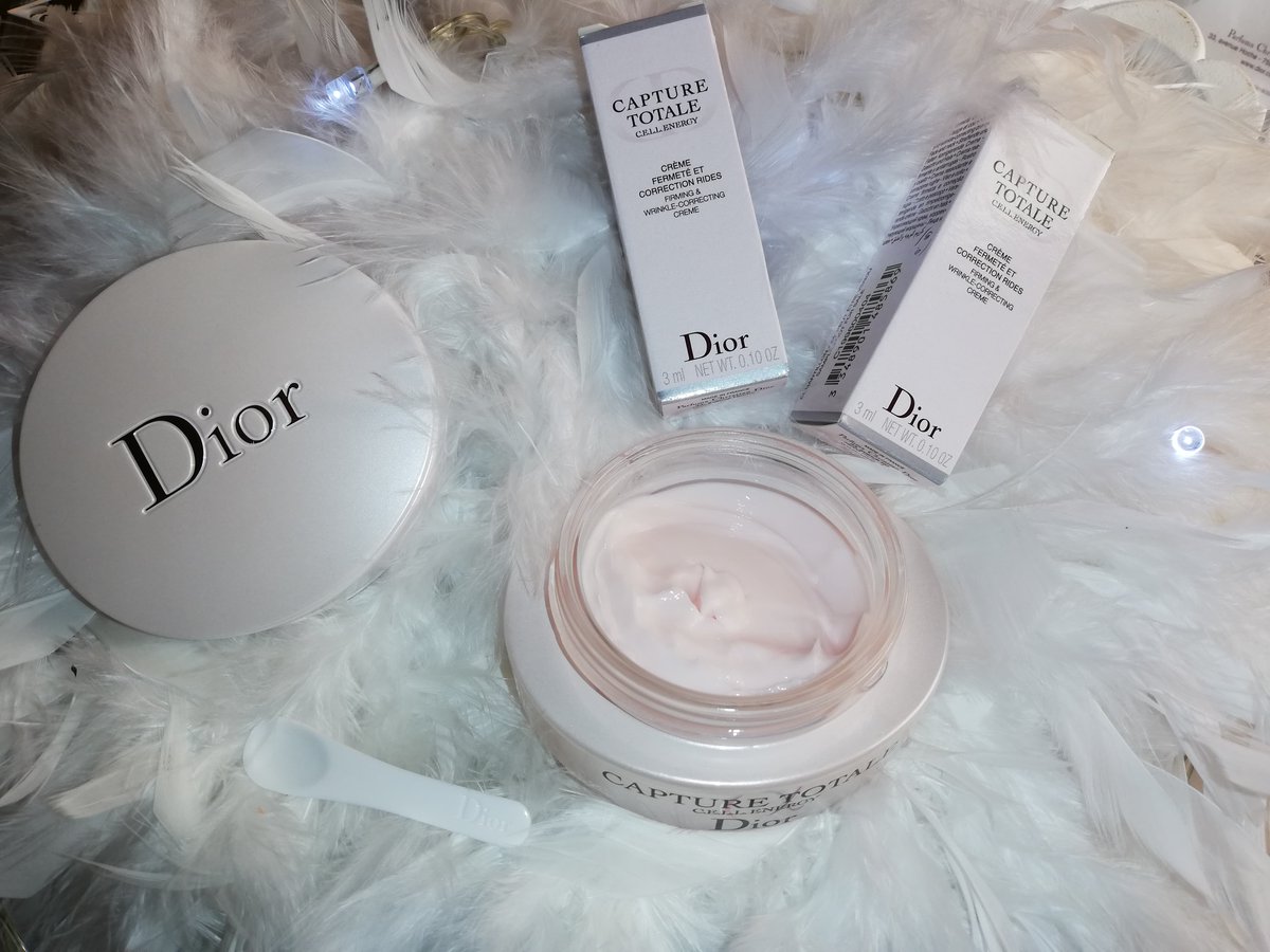 Michelletesteu1's tweet photo. je continue d utiliser cette creme Dior des la premiere application ma peau est bien hydratée et douce je vous recommande ce soin Dior
#AmbassadriceDior #Dior #avantpremiere  #cellenergy #CaptureTotale #capturetotaledior #diorcapturetotale  #ambassadrice  #ecoresponsable https://t.co/rHrhNpzEfx