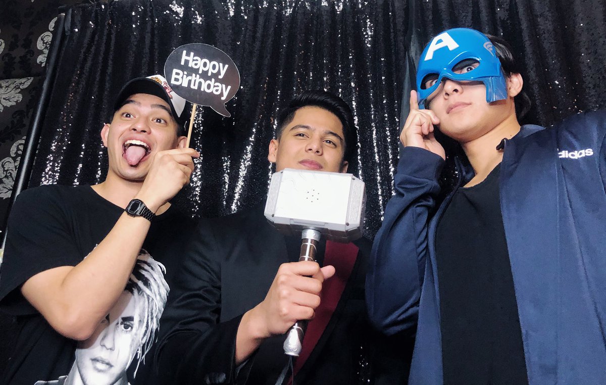 aidelacruz's tweet photo. So @BoybandPH just had a mini-reunion for @boyband_nielm’s 21st birthday! ❤️ @boyband_joao @boyband_tristan

@boyband_russelI and @Boyband_Ford sent videos of their birthday messages for Niel :)

Happy birthday, Niel!!! 🤗❤️ https://t.co/UKJjuuhUQW