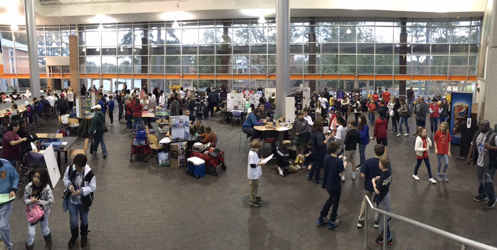 Robosharks are ready for Super Regionals!!! <a href="/ShakeragElem/">Shakerag Elementary</a> #Robotics #FLL <a href="/firstlegoleague/">FIRST LEGO League</a>