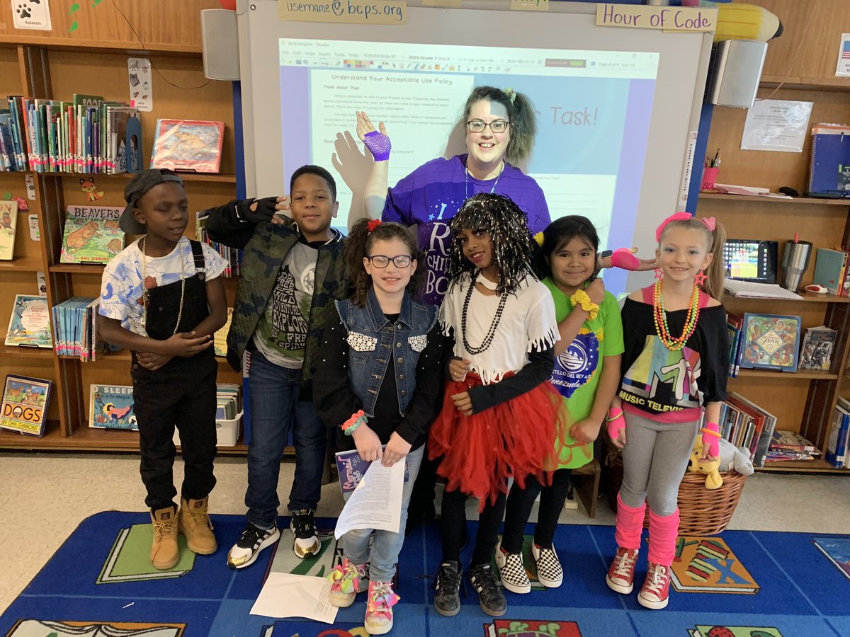 PPESLibrary's tweet photo. Working with some pretty rad people and cool kids makes for a good time! #80thdayofschool #baltimoreRavens #funinlibrary https://t.co/3DdXScYhI2
