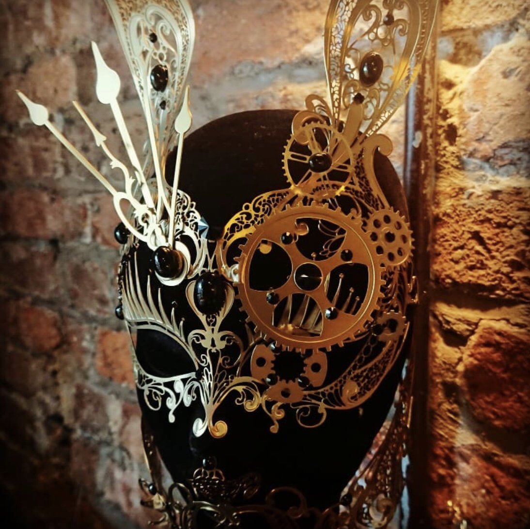 BBBAltFetBazaar's tweet photo. Steampunk bunny mask with a bronze muzzle, both enriched by Savorski jewels and black cabochons. 
Made in Venice,  available in the Uk from #LenisAtelier
 @BBBFetishBazaar next Sunday 19th January #venetianmasks #headresses #gothic #steampunk #kinkyshopping https://t.co/dGgJvURnCf