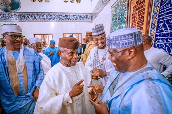 simpliLegacy's tweet photo. Star Boy @ProfOsinbajo, SAN attends The Wedding Fatiha of Mahmud Nuhu Ribadu &amp; Amina Aliyu Ismaila, Son of Mallam Nuhu Ribadu at The Al-Nur Mosque Abuja.
#NextLevelWedding https://t.co/9uNVcGI5QJ