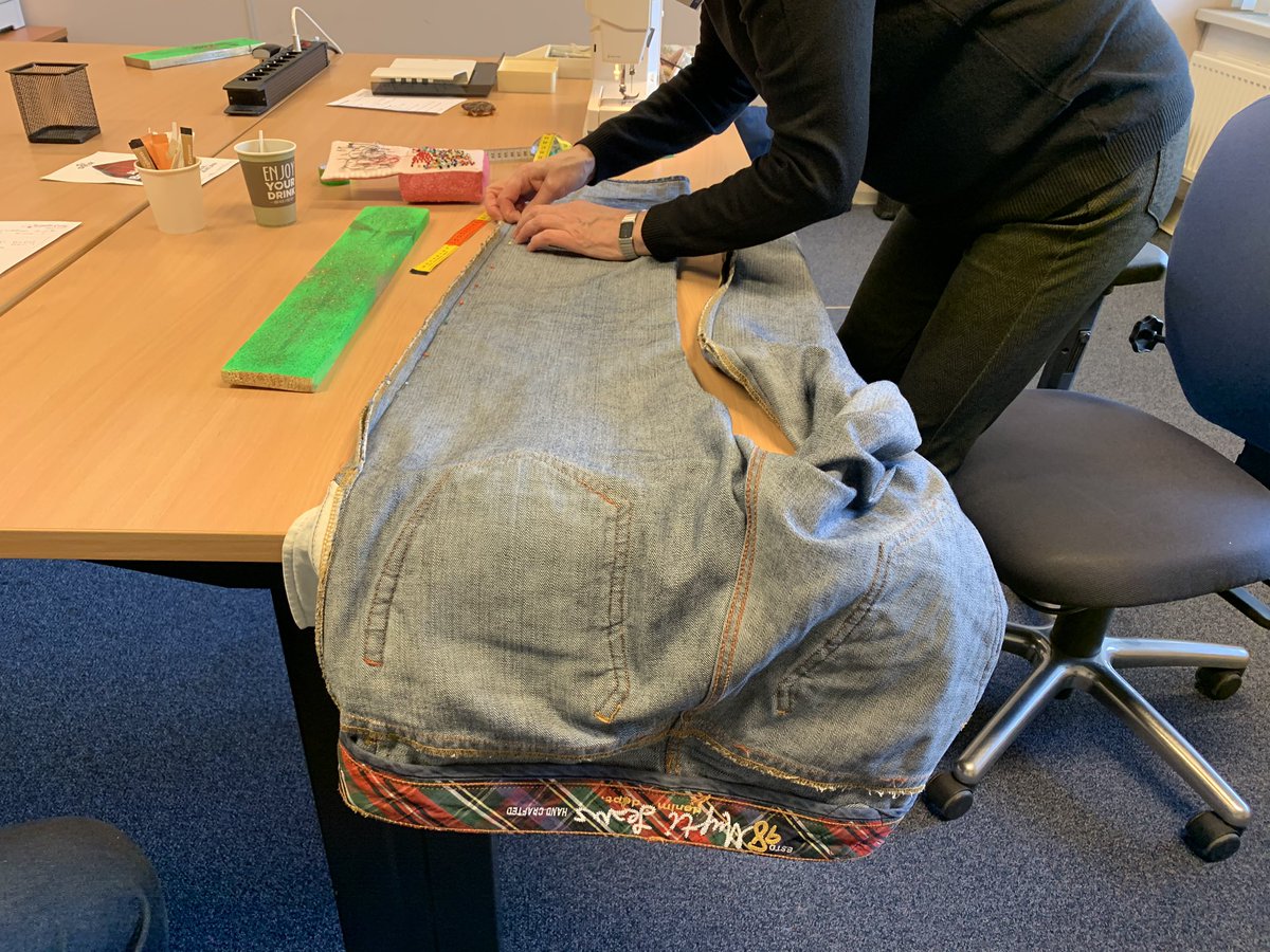 GroenewoudWeert's tweet photo. Vandaag is het #repaircafeweert weer open. Eerste van dit jaar en weer superdruk. Aantal reparaties tot nu toe is 24. Kijk naar onze Facebookpagina voor een sfeerimpressie. https://t.co/TL4xpOil9R