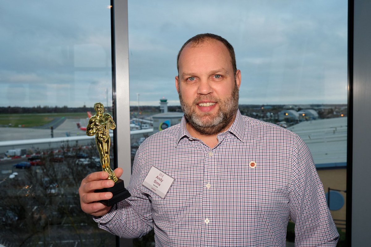 BNISouthend's tweet photo. Congratulations to the first Oscar Winner 🏆 for 2020  goes to Andy Sims of Premier Trade Solutions for an excellent presentation to get 2020 off to a great start https://t.co/f8z3s1JvGl