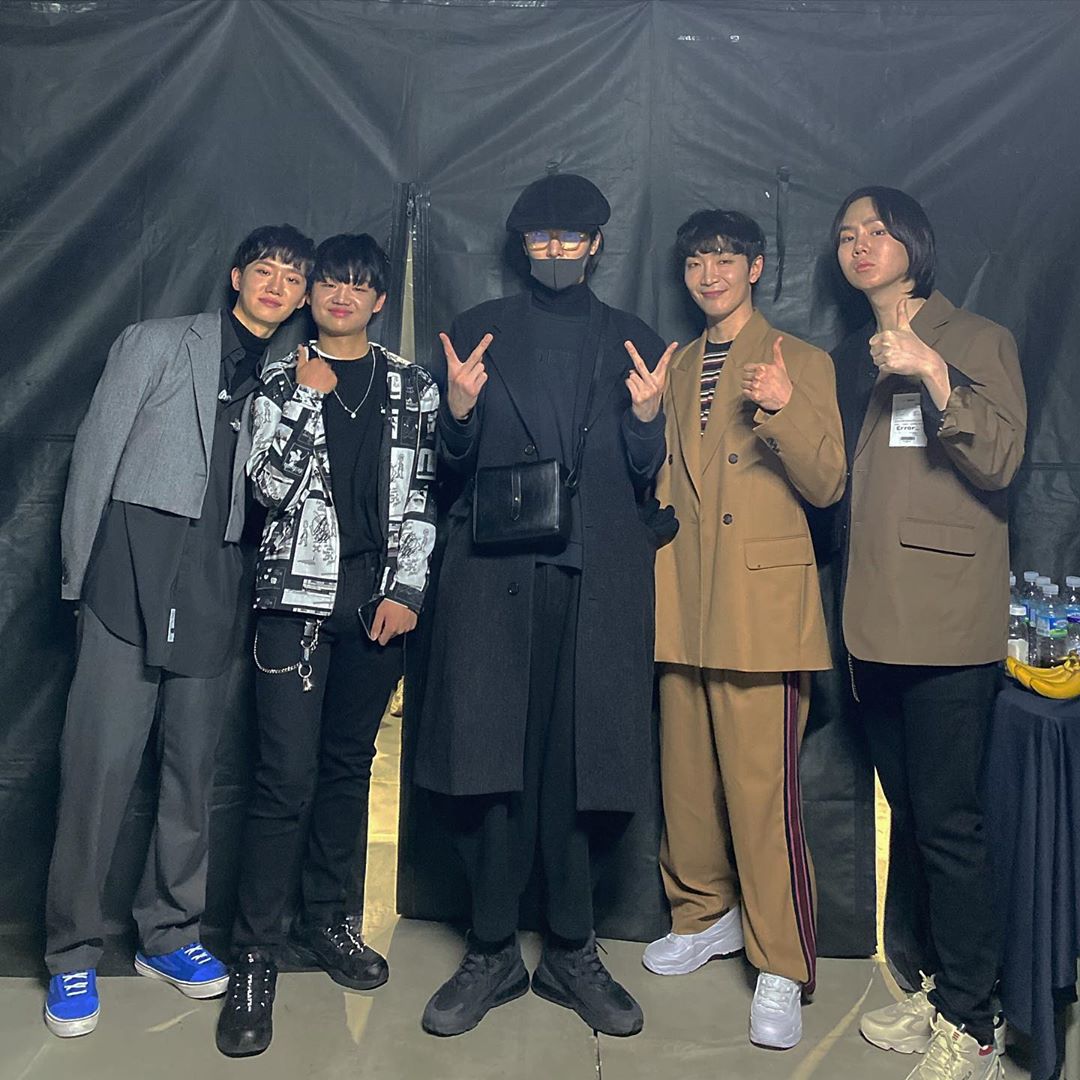 junhaera's tweet photo. Minwoo's IG Update
#hoppipolla #purplerain #youngso #musickiller #musichealer
ㅇㅅㅇ https://t.co/tnt7XmGk5G