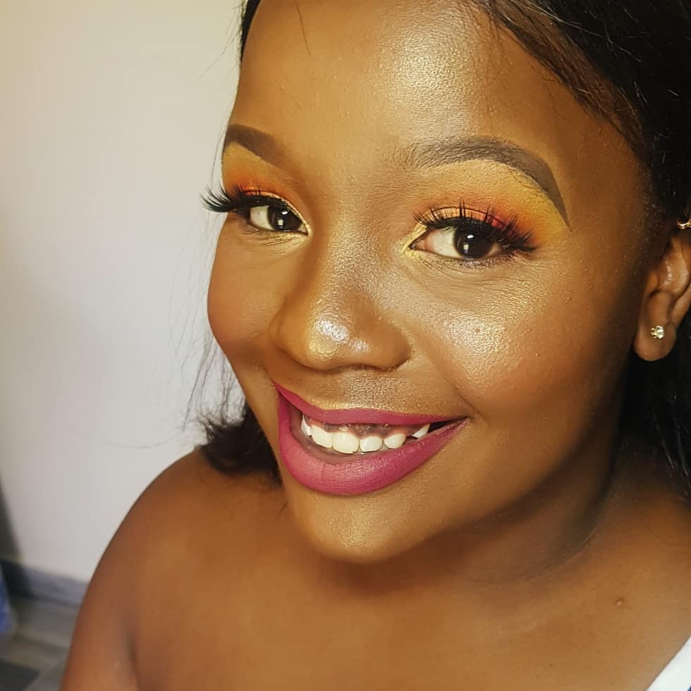 TouchofBree's tweet photo. So nice, she had to do it twice!
A burst of colour on Kutlwano for the festivities 🥳
Wedding post 2/3 💃🏽💃🏽
#touchedbybree #touchofbree #blackgirlmagic #brownskingirls #weddingmakeup #cutcrease #pink
#transformationmakeup
#beforeandafter #beatforthegods #GirlTalkZA #GirlsTalkZA https://t.co/HDP9gZQsee