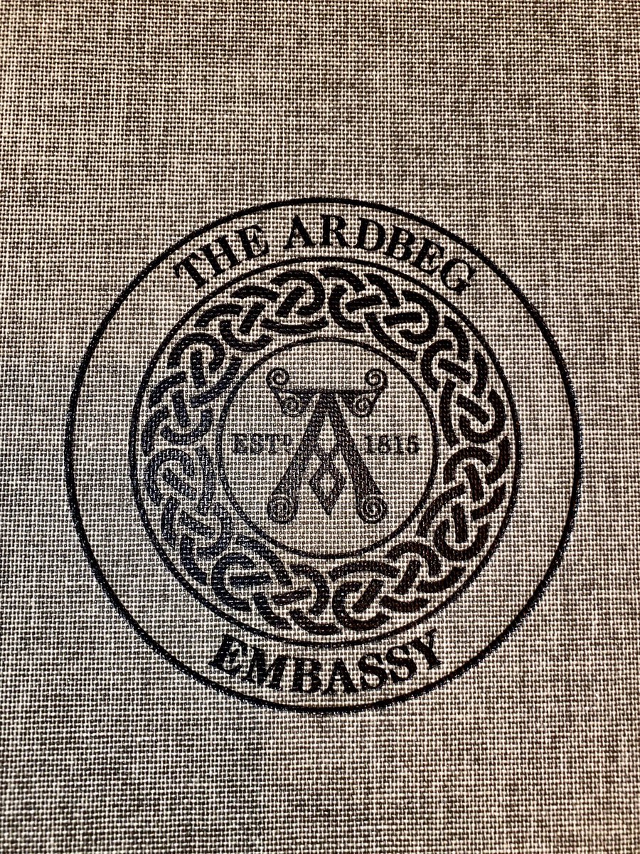 axriise's tweet photo. Ardbeg Embassy No:1
Smoked beer 🍺 
Gamla Stan, Old Town in Stockholm https://t.co/ko4LMyAhnO