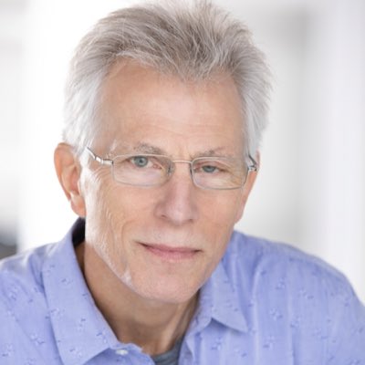 RevSidney's tweet photo. I had new headshots made by @SimonHurstPhoto  #NewProfilePic https://t.co/7kLww8ibAT