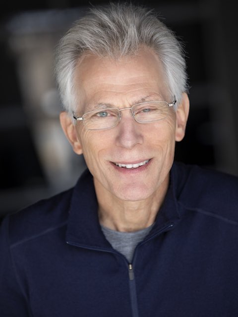 RevSidney's tweet photo. I had new headshots made by @SimonHurstPhoto  #NewProfilePic https://t.co/7kLww8ibAT