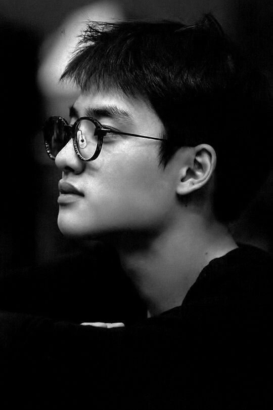 CHWE_anni13's tweet photo. Happy Birthday To Kyung Soo! I wish you health, love and more happy moments in life! We look forward to your return! Take care of yourself! 사랑해 ❤️❤️❤️
#HBDO #To_Kyung_Soo https://t.co/2hQ5zqP9zC