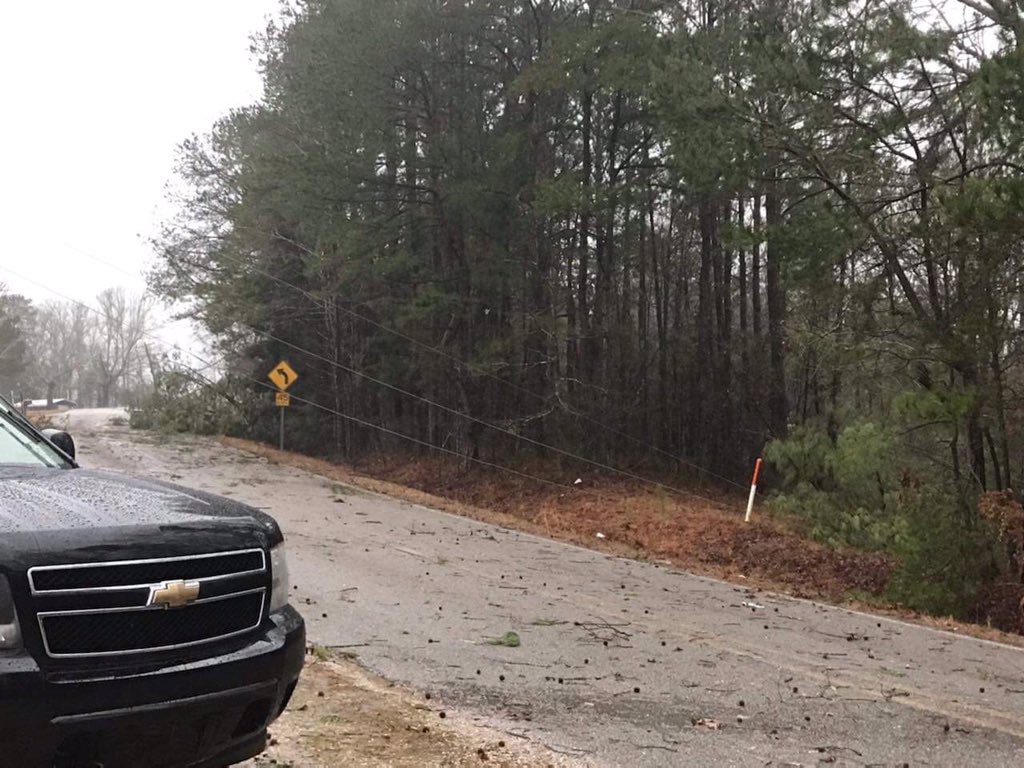 NMSCASMike's tweet photo. . @matt_laubhan @JoelYoungTV @NWSMemphis from #NMSCAS spotter @nmscasAaron Cr 1371 prentiss county https://t.co/oDfXlqBvor
