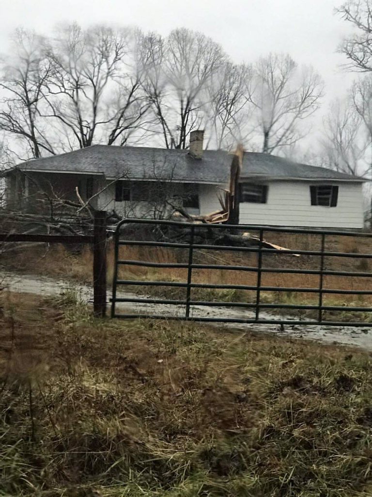 NMSCASMike's tweet photo. . @matt_laubhan @JoelYoungTV @NWSMemphis from #NMSCAS spotter @nmscasAaron Cr 1371 prentiss county https://t.co/oDfXlqBvor