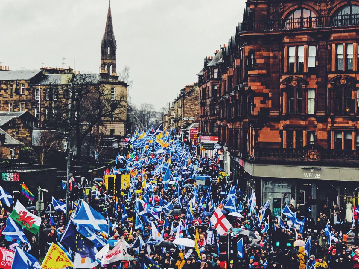 HumzaYousaf's tweet image. Brilliant Indy March in Glasgow with fellow supporters coming the length and breadth of the country to make their voices heard. The biggest indy march I've ever been on, the momentum is with us!

Pics via @rosscolquhoun