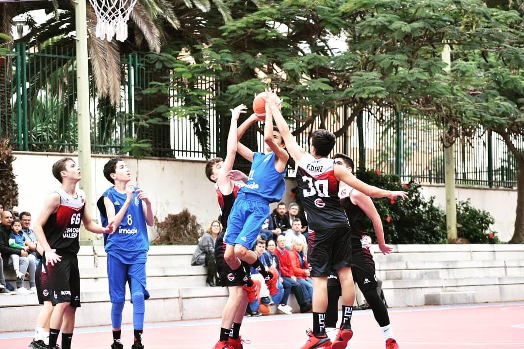 FIBGranCanaria's tweet photo. 🏆 #PreCadeteMasculino⛹🏻‍♂️
🏀 @EvecanSport
🆚 @CVBGuia
📸 @FIBGranCanaria

#FIBGranCanaria #GranCanaria #Baloncesto #Deporte #Basketball #Basket #Photography @grancanariadep https://t.co/nnxIT7KanI