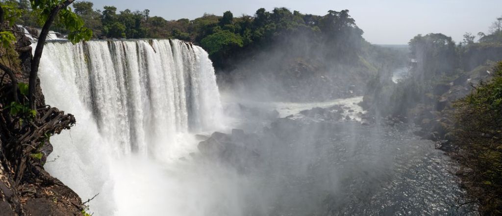 Kalaharikind's tweet photo. Great lakes and waterfalls of Zambia recce tour https://t.co/y45WK1CZID https://t.co/tvjkqAFodQ