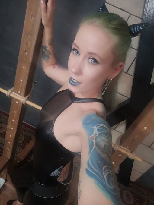 Come and look around here 💯➡️https://t.co/9MMhVaF1mO &amp; https://t.co/sdiS8kKsmE 👌#RT #bdsm #fetish #c4s<a href="/tag/bdsm"class="tags"><span>#bdsm</span></a><a href="/tag/follow"class="tags"><span>#follow</span></a><a href="/tag/fetish"class="tags"><span>#fetish</span></a><a href="/tag/tattoos"class="tags"><span>#tattoos</span></a><a href="/tag/rt"class="tags"><span>#rt</span></a><a href="/tag/mistress"class="tags"><span>#mistress</span></a><a href="/tag/customclips"class="tags"><span>#customclips</span></a>
