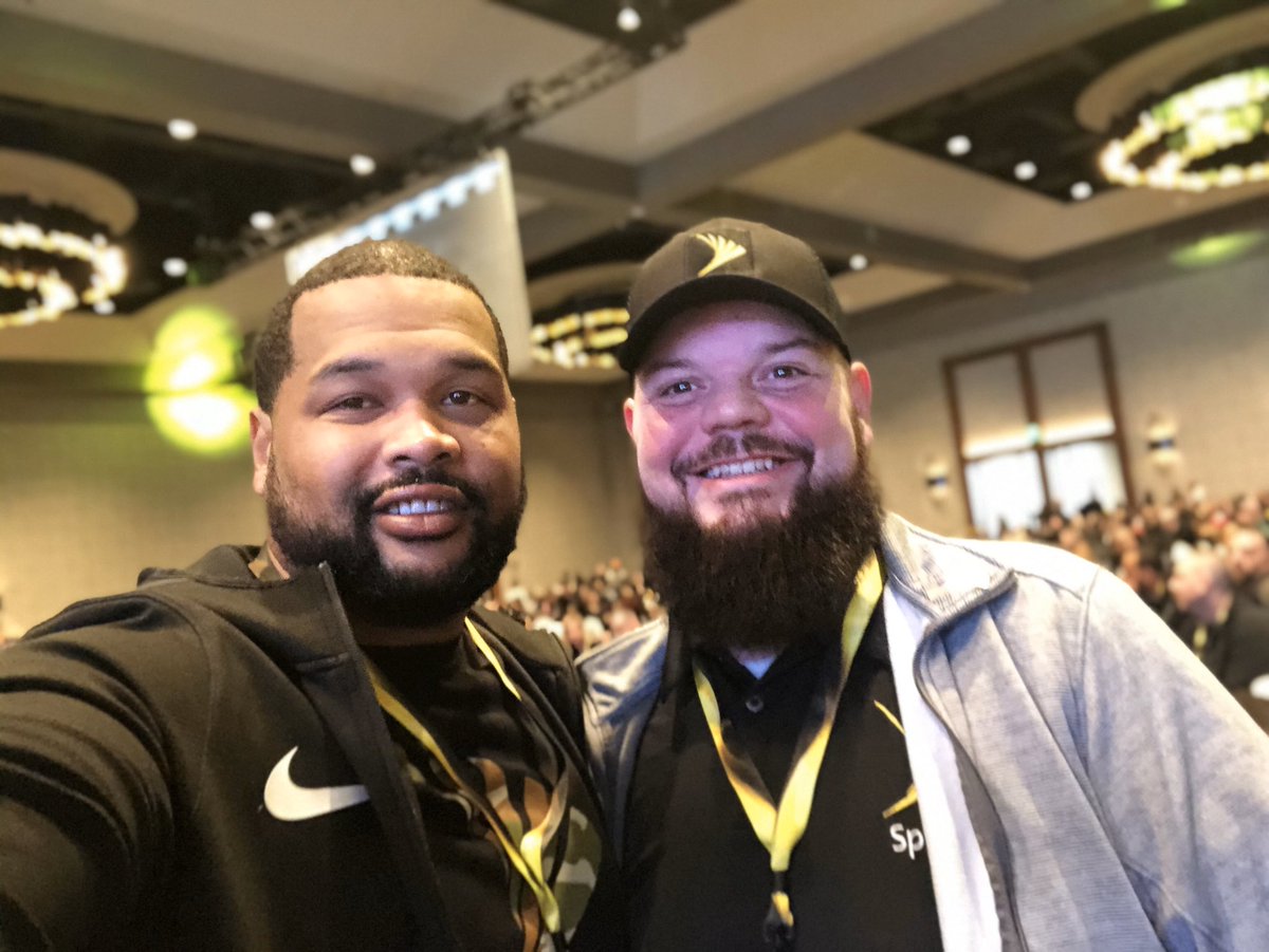Congrats to New England’s very own @number1clozr for being recognized as the Northeast regions rookie of the year! Proud of you. @tracySprint <a href="/mark_nachman/">Mark Nachman</a> @AmrWahba1020 @AwaisSprint @sprintNEregion