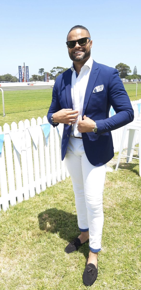 jennifer_su's tweet photo. Celebs looking gorgeous at the Queen’s Plate! @LQPCT @liezelv @LootLove @LadyNam_BM @chrisjaftha #lqp #LQPCT #LQP2020 #LQPRacingFestival2020 #LQPCT2020 https://t.co/jOeiVcul5k