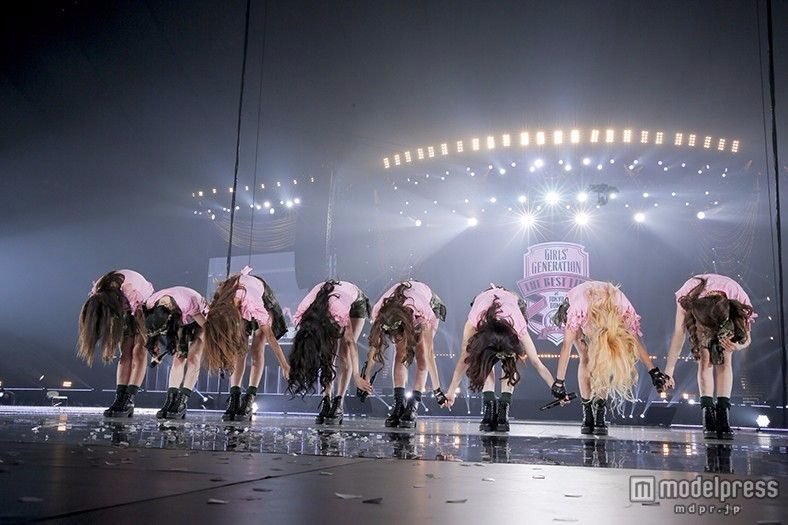 YOONADDICTcom's tweet photo. Didn't know about #LoveNotesForSNSD project ㅠㅠ
@GirlsGeneration
@SMTOWNGLOBAL https://t.co/MfxjW1eQni