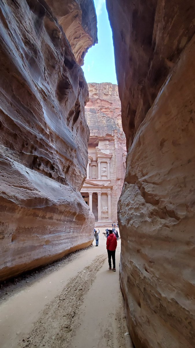 PastorJimLyon's tweet image. Walking out of the siq (pronounced seeck) into the courtyard of The Treasury in ancient Petra is always jaw-dropping. This is the stuff of biblical Edom and today's Indiana Jones. #JordanRocks