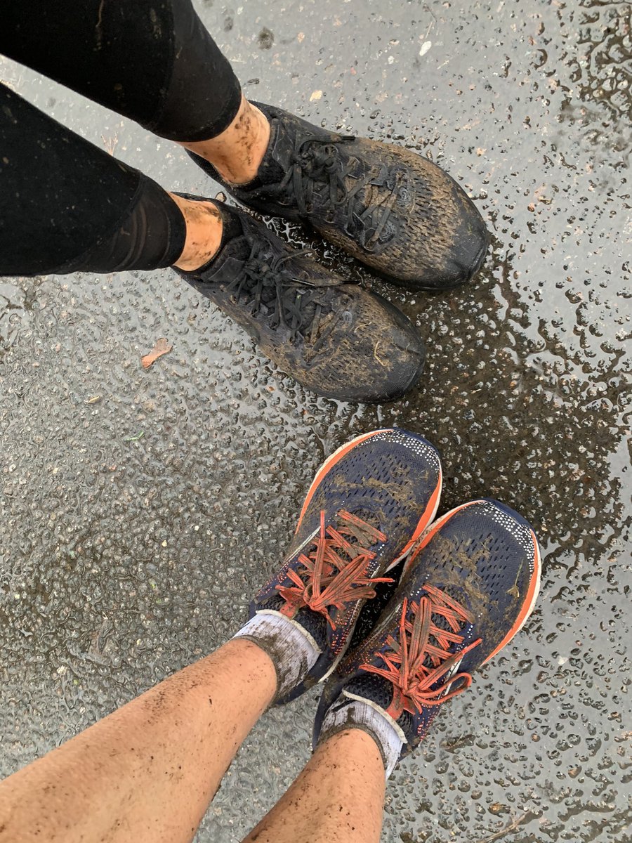 20in20 races challenge ... 1st one 💥 ! #GreatStirlingCastleRun a tad wet but a great course and well organised 👏🏻 Raising awareness for  <a href="/MNDScotland/">MND Scotland</a> whilst having some “fun“ 💦💦💦😝🏃‍♀️