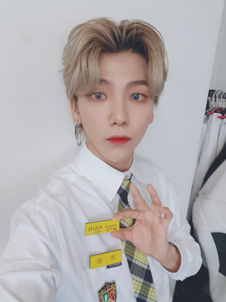 ARGON_JP's tweet photo. [#カイン] 今日も本当にありがとうA-RANG🤗💛明日はA-RANGに聴かせたい特別な歌があります…期待して下さいね😊✨

#ARGON #アルゴン #아르곤
#GO_FORWARD #Wide_Dream https://t.co/ddqCnI69Ol