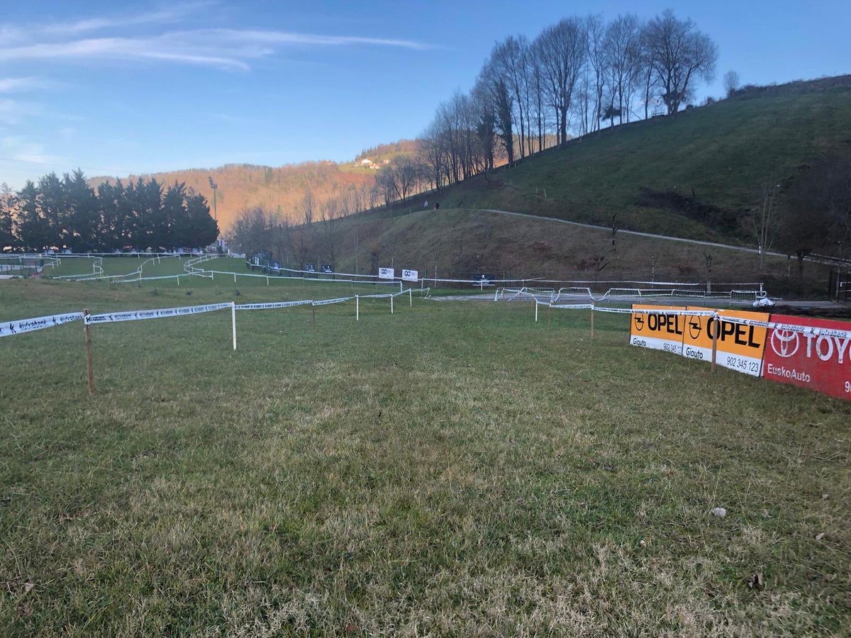 Circuito preparado, terreno blando, perfecto para el cross. Dena prest biharko 🏃🏼‍♀️🏃🏼‍♂️