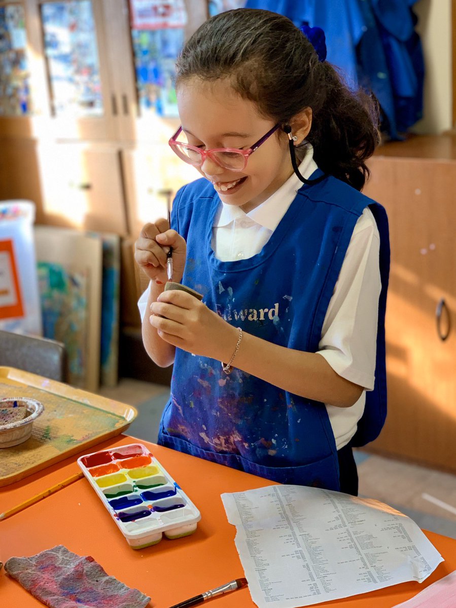 stedward307ART's tweet photo. SO MUCH JOY to be back in the studio with these artists after our break. Stay tuned for more art thinking and making. @StEdwardChi #somuchjoy #tabartstudio #TAB #youaretheartist #studentart https://t.co/kbqY9UydEK