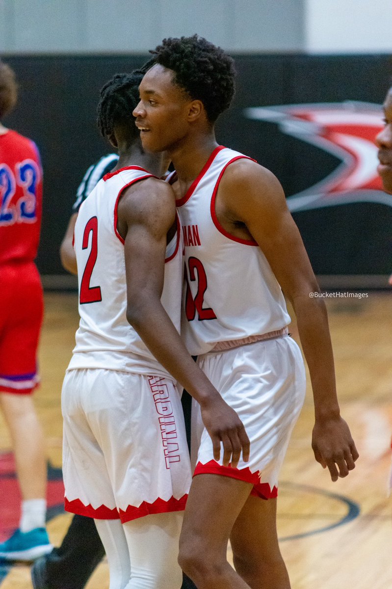 BucketHatImages's tweet photo. .@CNathletics1 49 @HammondSports 44 https://t.co/7hIAfyLIfI