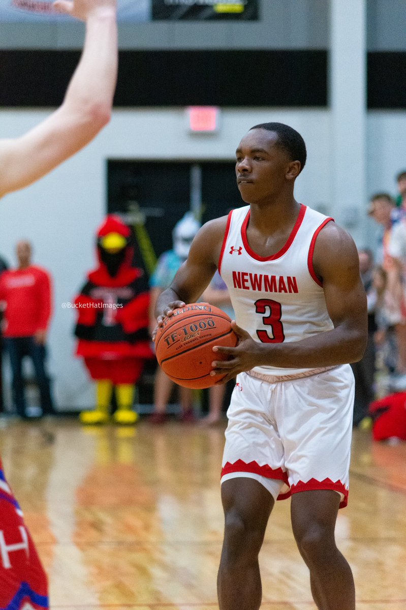 BucketHatImages's tweet photo. .@CNathletics1 49 @HammondSports 44 https://t.co/7hIAfyLIfI